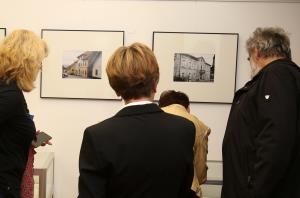 OTVORITEV RAZSTAVE OB 140 LETNICI CERKNIŠKE NARODNE ČITALNICE 18 FOTO LJUBO VUKELIČ